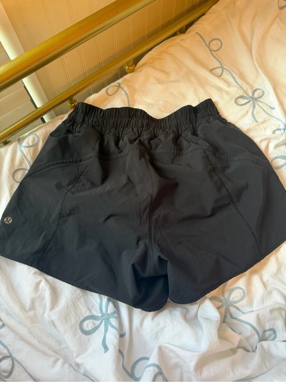 lululemon black hotty hot 5” shorts
